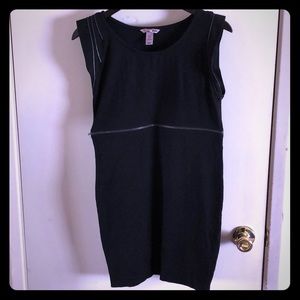 Black body con dress with zipper detaining